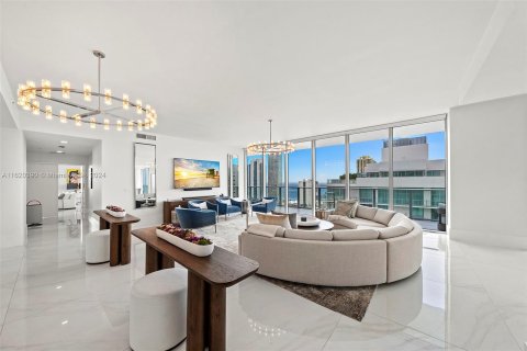 Condo in Sunny Isles Beach, Florida, 4 bedrooms  № 1241364 - photo 7