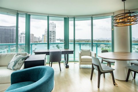 Copropriété à vendre à Miami Beach, Floride: 2 chambres, 120.77 m2 № 1091362 - photo 1