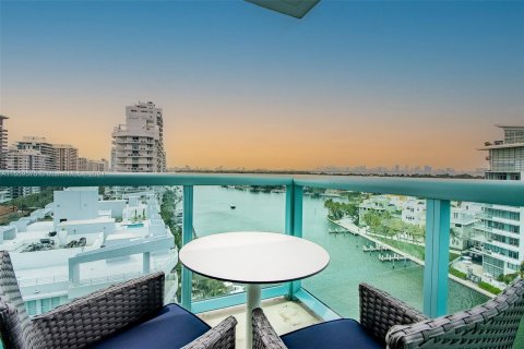 Copropriété à vendre à Miami Beach, Floride: 2 chambres, 120.77 m2 № 1091362 - photo 2