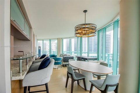 Copropriété à vendre à Miami Beach, Floride: 2 chambres, 120.77 m2 № 1091362 - photo 8