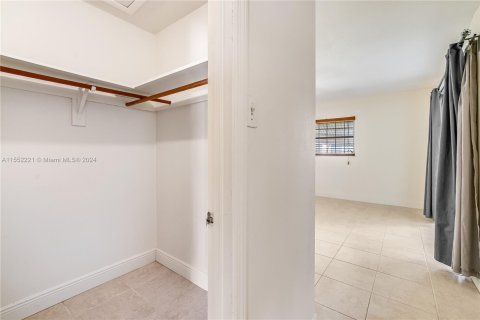 Casa en venta en Margate, Florida, 2 dormitorios, 116.78 m2 № 1073098 - foto 17