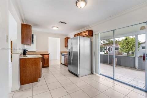 Villa ou maison à vendre à Margate, Floride: 2 chambres, 116.78 m2 № 1073098 - photo 3