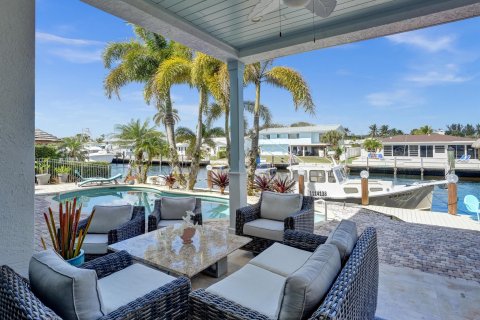Casa en venta en Deerfield Beach, Florida, 5 dormitorios, 422.43 m2 № 1038187 - foto 21