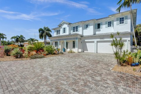 Casa en venta en Deerfield Beach, Florida, 5 dormitorios, 422.43 m2 № 1038187 - foto 8