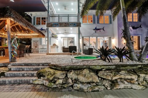 Casa en venta en Deerfield Beach, Florida, 5 dormitorios, 422.43 m2 № 1038187 - foto 2