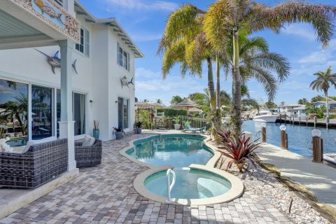 Casa en venta en Deerfield Beach, Florida, 5 dormitorios, 422.43 m2 № 1038187 - foto 22