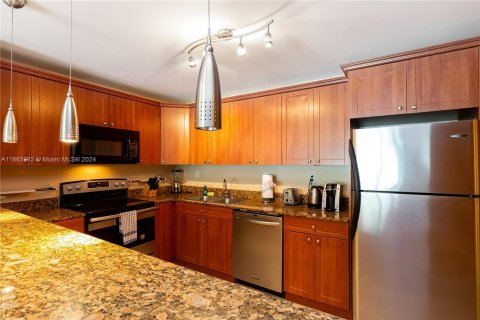 Condo in Sunny Isles Beach, Florida, 1 bedroom  № 1372865 - photo 20