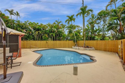 Villa ou maison à vendre à Cooper City, Floride: 3 chambres, 163.23 m2 № 1222723 - photo 1