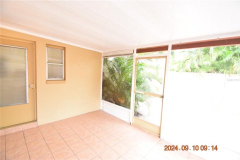 Apartamento en alquiler en Clearwater, Florida, 2 dormitorios, 98.1 m2 № 1359156 - foto 6