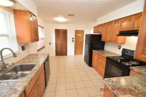 Appartement à louer à Clearwater, Floride: 2 chambres, 98.1 m2 № 1359156 - photo 18