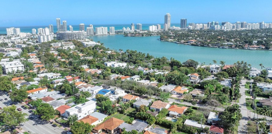 Terrain à Miami Beach, Floride № 1227076