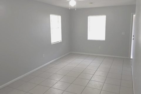 Immobilier commercial à vendre à Okeechobee, Floride: 198.81 m2 № 1061116 - photo 6