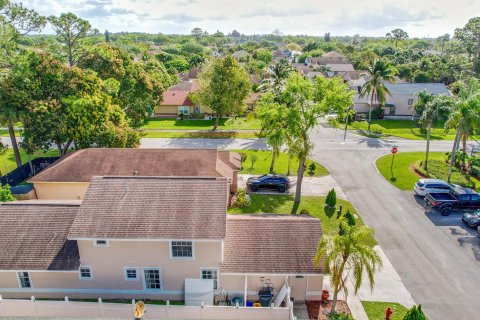 Villa ou maison à vendre à West Palm Beach, Floride: 3 chambres, 193.33 m2 № 1061119 - photo 8