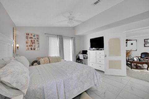 Casa en venta en West Palm Beach, Florida, 3 dormitorios, 193.33 m2 № 1061119 - foto 29