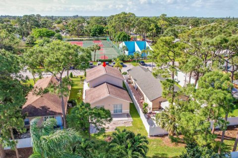 Villa ou maison à vendre à West Palm Beach, Floride: 3 chambres, 193.33 m2 № 1061119 - photo 3