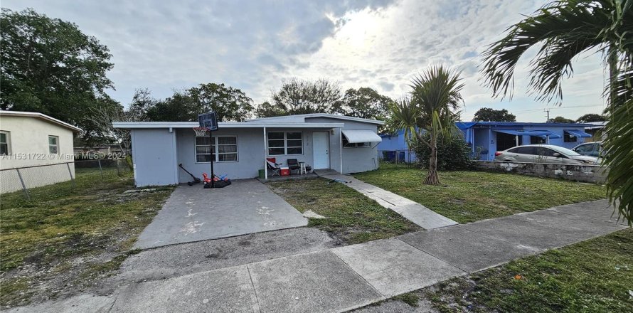 Casa en Fort Lauderdale, Florida 4 dormitorios, 100.8 m2 № 1017732