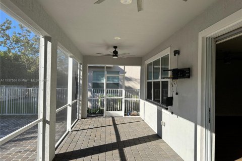 Villa ou maison à louer à Hollywood, Floride: 3 chambres, 174.75 m2 № 1021761 - photo 24