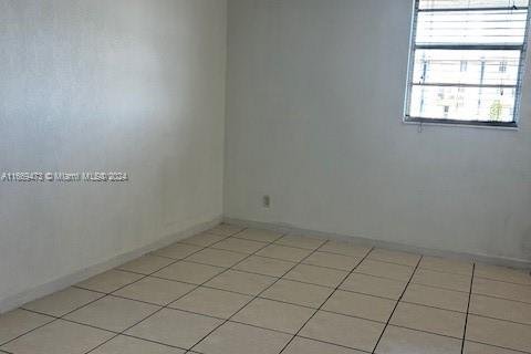 Condo in Miami, Florida, 1 bedroom  № 1388020 - photo 6