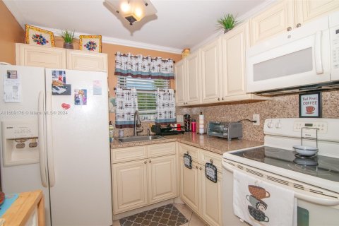 Copropriété à vendre à Sunrise, Floride: 1 chambre, 59.46 m2 № 1232541 - photo 2