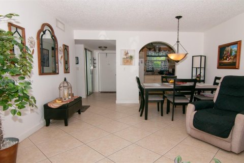 Copropriété à vendre à Sunrise, Floride: 1 chambre, 59.46 m2 № 1232541 - photo 17