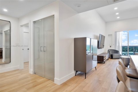 Copropriété à vendre à Miami Beach, Floride: 1 chambre, 89.19 m2 № 1294065 - photo 11