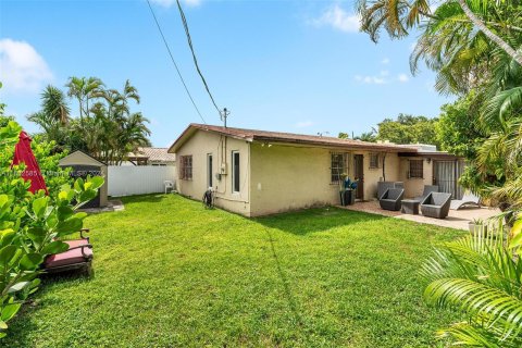 Casa en venta en Miami, Florida, 4 dormitorios, 224.64 m2 № 1309504 - foto 30