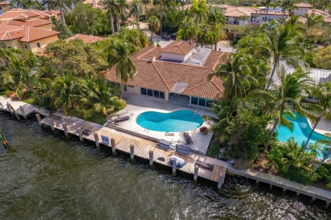 Villa ou maison à vendre à Fort Lauderdale, Floride: 4 chambres, 378.86 m2 № 1018241 - photo 17