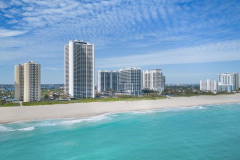 Condominio en venta en Riviera Beach, Florida, 2 dormitorios, 204.38 m2 № 1018239 - foto 4