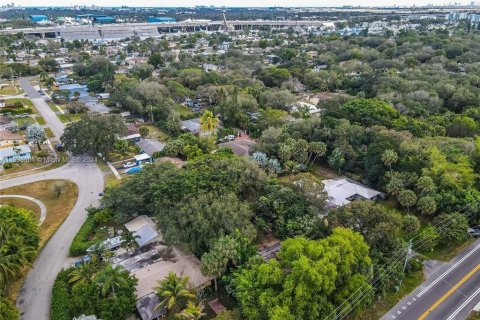 Купить земельный участок в Форт-Лодердейл, Флорида № 1017755 - фото 7