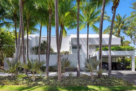 House in Key Biscayne, Florida 4 bedrooms, 618.82 sq.m. № 1269152 - photo 2