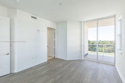 Condo in Hutchinson Island South, Florida, 2 bedrooms  № 1033414 - photo 18