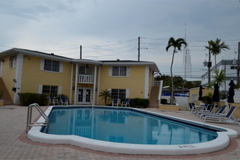 Condo in Fort Lauderdale, Florida, 2 bedrooms  № 1061026 - photo 28