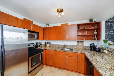 Condominio en venta en Miami Beach, Florida, 1 dormitorio, 74.32 m2 № 1227121 - foto 17