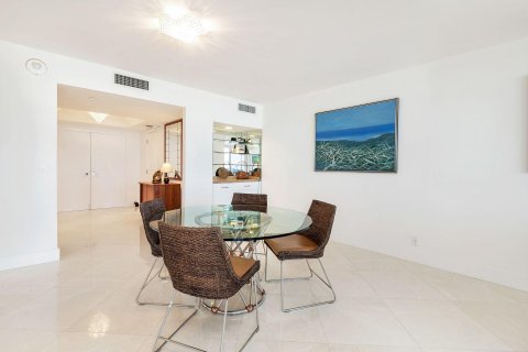 Condominio en venta en Palm Beach, Florida, 2 dormitorios, 176.51 m2 № 1100012 - foto 30