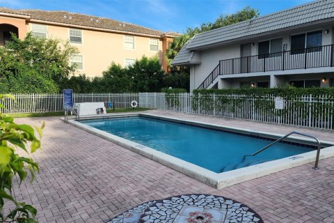 Appartement à louer à Coral Springs, Floride: 2 chambres, 76.18 m2 № 1358886 - photo 14