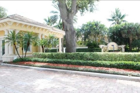 Townhouse in North Palm Beach, Florida 3 bedrooms, 204.38 sq.m. № 1077522 - photo 28