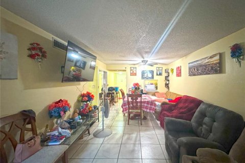 Condo in Orlando, Florida, 2 bedrooms  № 1397118 - photo 22