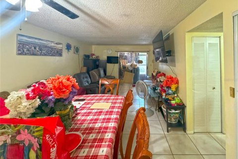 Condo in Orlando, Florida, 2 bedrooms  № 1397118 - photo 23