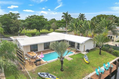 Villa ou maison à vendre à Pompano Beach, Floride: 3 chambres, 136.57 m2 № 1207148 - photo 2