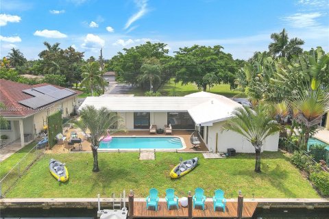 Villa ou maison à vendre à Pompano Beach, Floride: 3 chambres, 136.57 m2 № 1207148 - photo 1