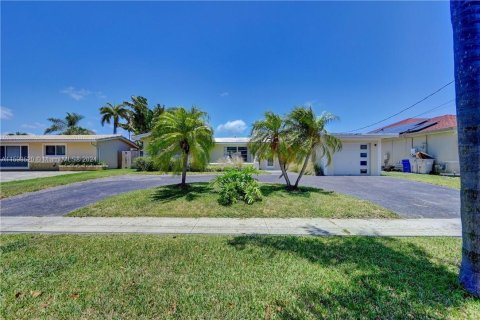 House in Pompano Beach, Florida 3 bedrooms, 136.57 sq.m. № 1207148 - photo 30