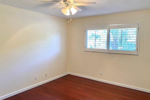 Touwnhouse à vendre à Deerfield Beach, Floride: 4 chambres, 235.14 m2 № 1207307 - photo 9