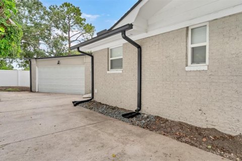 House in Lakeland, Florida 2 bedrooms, 136.75 sq.m. № 1357486 - photo 27