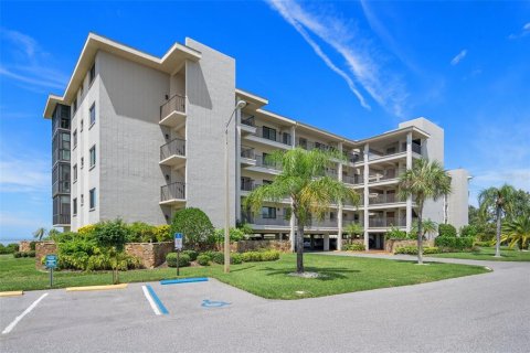 Copropriété à vendre à Port Richey, Floride: 2 chambres, 95.22 m2 № 1278728 - photo 4