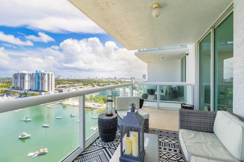 Condominio en venta en Miami Beach, Florida, 2 dormitorios, 135.92 m2 № 1332735 - foto 4