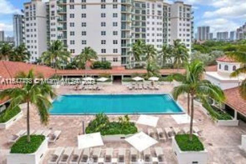 Condominio en venta en Aventura, Florida, 2 dormitorios, 122.63 m2 № 1332734 - foto 17