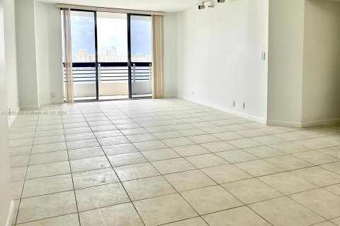 Copropriété à vendre à Aventura, Floride: 2 chambres, 109.72 m2 № 1332779 - photo 5