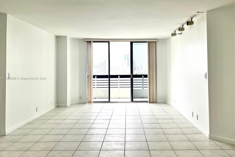 Condominio en venta en Aventura, Florida, 2 dormitorios, 109.72 m2 № 1332779 - foto 4