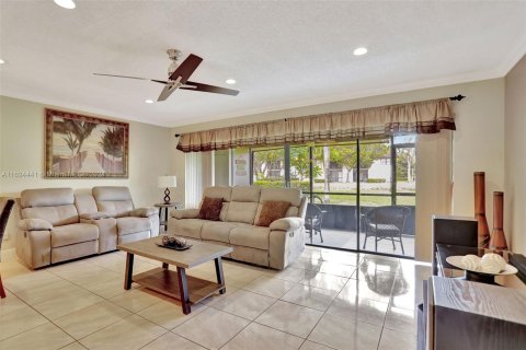 Townhouse in Boca Raton, Florida 3 bedrooms, 131.18 sq.m. № 1272207 - photo 8