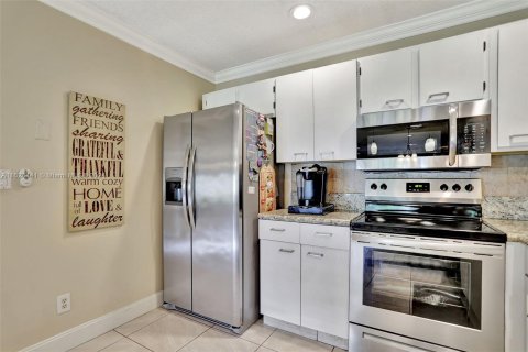 Townhouse in Boca Raton, Florida 3 bedrooms, 131.18 sq.m. № 1272207 - photo 4